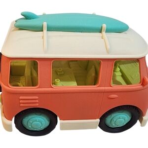 B. Toys Camper Van